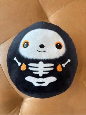 Ty x-ray Halloween skeleton Black Round Plush Pillow